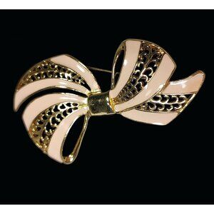 Trifari Gold Tone Pink Enamel Bow Brooch Pin, Vintage